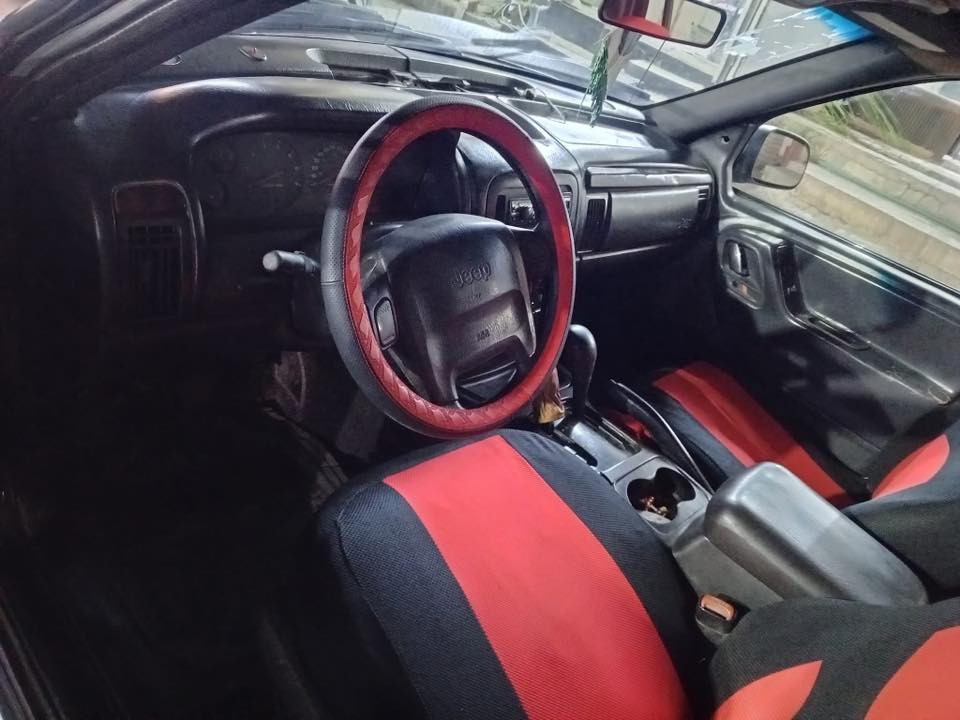 السلام عليكم جيب شيروكي موديل 2000 السيارة مصبوغه عام للجمالية  السيارة خير مـטּ الله كلشي اكفلك بيها الة كيرها تعبان السيارة عارضها ب50 وبيها مجال ***********
