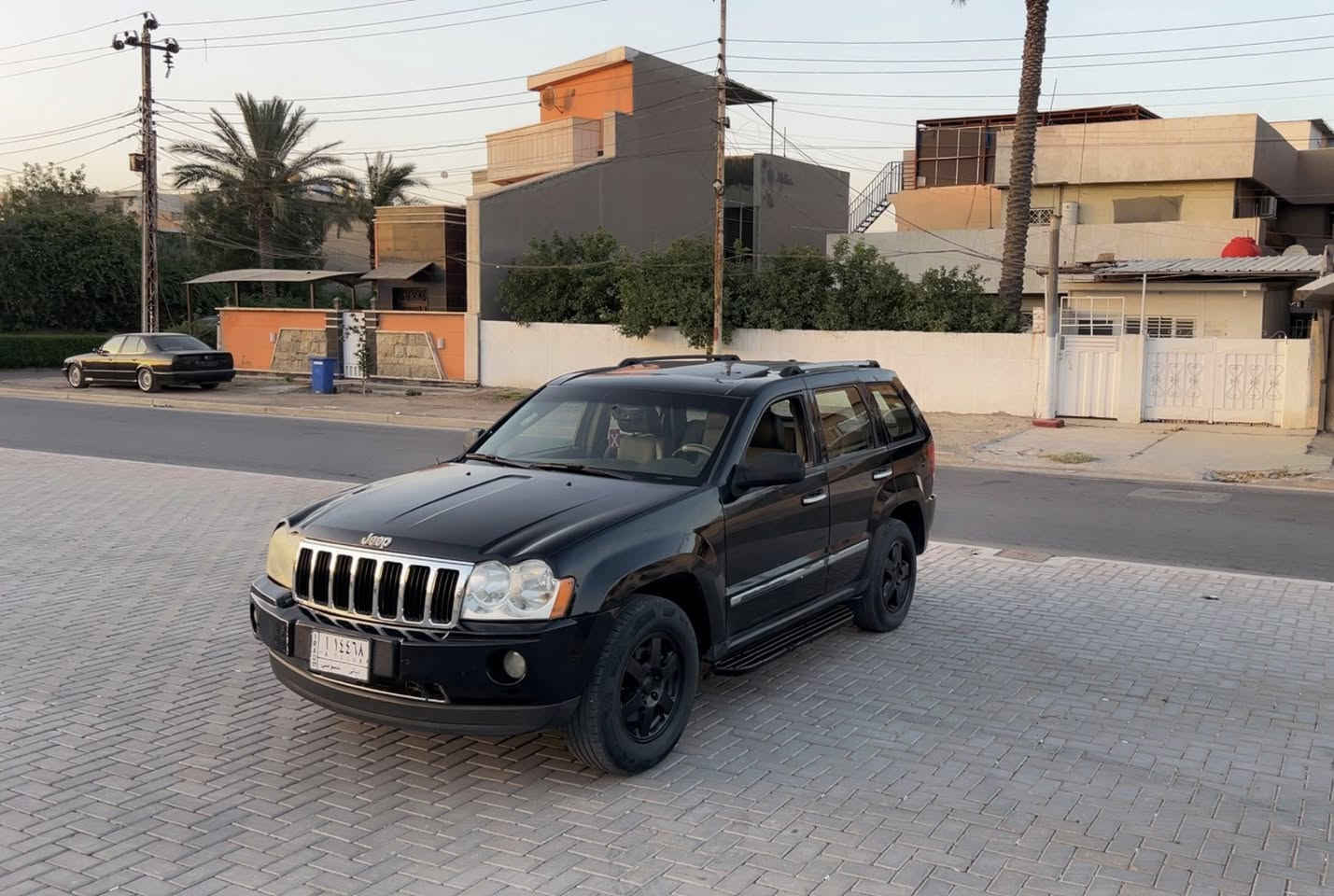 السلام عليكم ، جيب لاريدو مديل 2008 بسعر ٧٣ وبيه مجال فول موصفات أعله فهأ 
السياره كير ومحرك جديد صدر وتخم تاير جديد 
ويل جديد تبريد ثلج قعتين ثلج شرط
 منضومه زنون وحساس وكامره وشاشه دواره
 وجهاز انذار ، تراي شرط  سياره حلوه وجاهزه وتراي 200 
السياره وارد امريكي حادثه جاملغ وبنيد مكفوله من الكص واللغود سليمه صبغ كم قطعه ابيع احزام  
شرط التحويل ثاني يوم 
مكاني بغداد العامريه
‭***********

