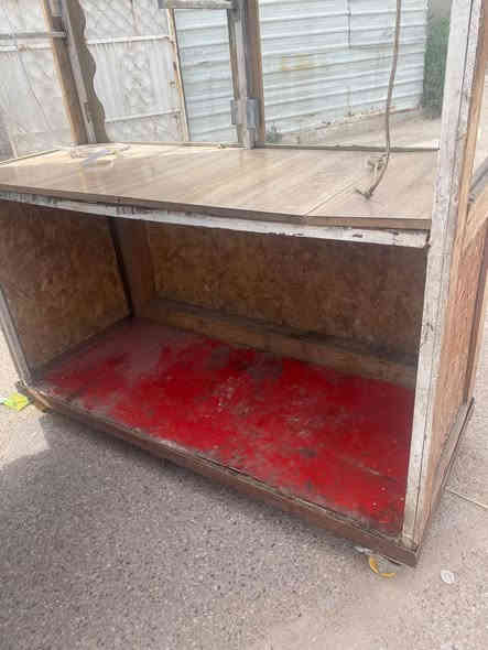 عربانه للبيع
سعر ٧٥ 
مكان بغداد بلديات 
***********
