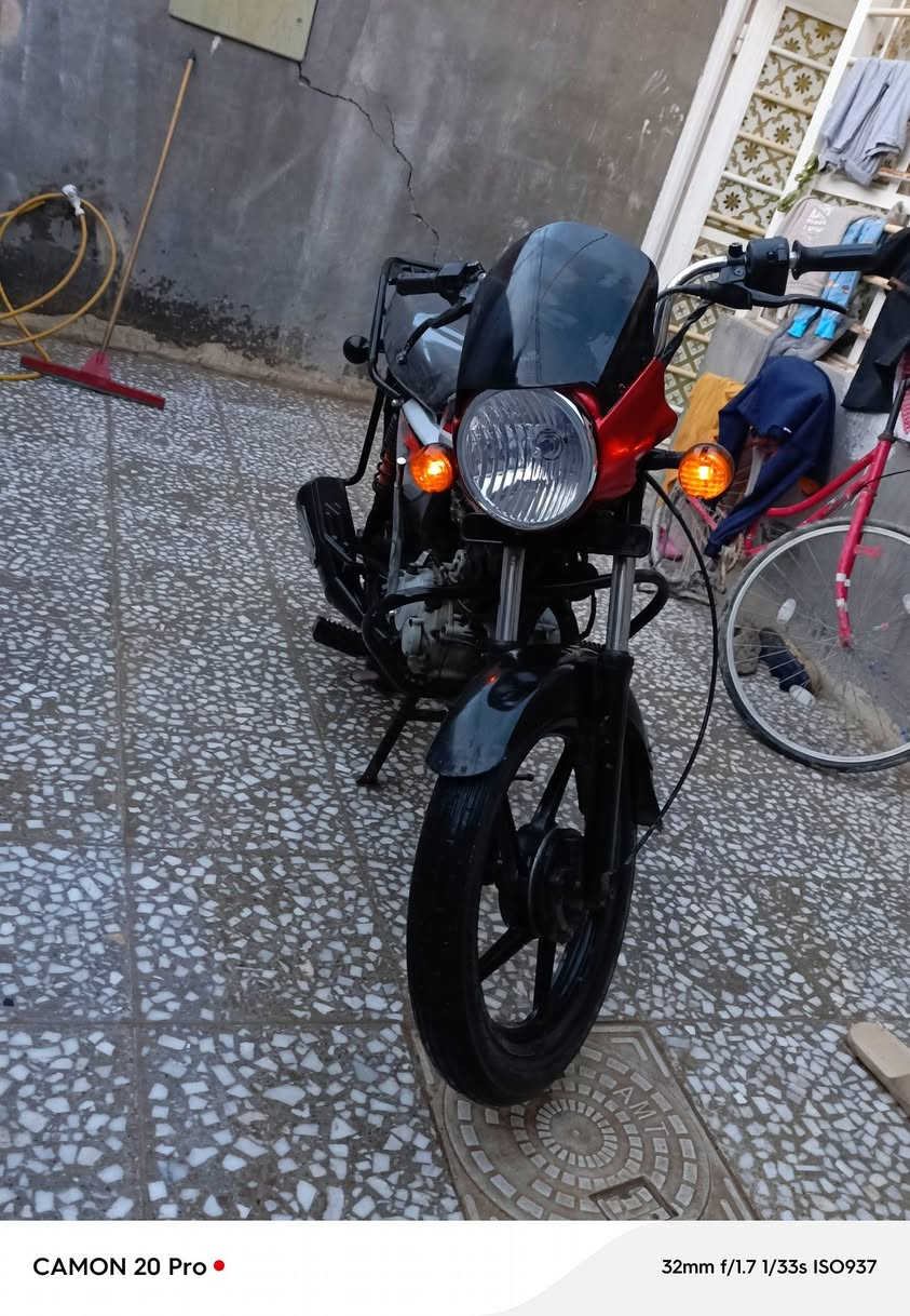 سلام عليكم دراجه بوكسر مديل 23 مكفوله من السرقه ستوني معمره كله جديد نكره سلف وين مايعجبك شغل واطلع مكينه مكفوله لاتبخير لا تنقيص سعره 600 مكاني نجف حي ميسان ***********
