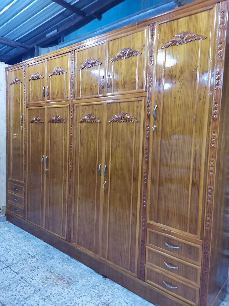 السلام عليكم
غرفه صاج داخل وخارج الظهر جرجوبه شغل ثقيل جدا النقش الغرفه كله زان مصري السرير والميز تواليت كله زان مصري الزاويا بابين وملحق
للحجز والتواصل علئ الهاتف او واتساب ***********
يوجد توصيل جميع المحافظات
العنوان بغداد السيديه حي الاعلام شارع قطر الندئ
