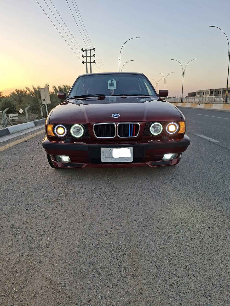 اسلام عليكم BMW موديل 1990 بجم عريض 525 اصل بليته وسنويه مسكر عدله اوتماتيك رقم بغداد سنويه لغايه 28 كير ومكينه جدد حداديه جديده تبريد ثلج كهربائيات كله شغاله تخم تاير جديد ويل M دوس شنايزر ترايش ومطريات مختم M سنتر لوك ريمون السياره جاهزه علخير مابيه اي نقص السياره مكفوله من ضربه وتبديل صبغ جماليه فقط السعر 70 مكاني كربلاء للستفسار الاتصال برقم ***********

