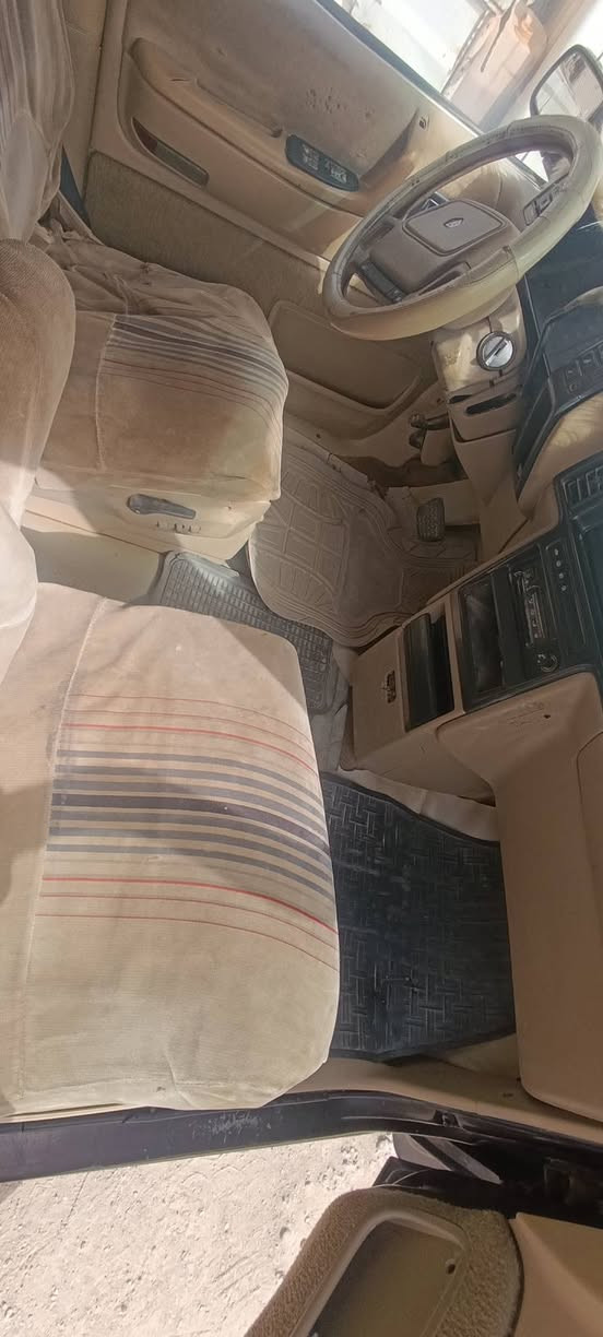 السلام عليكم 
سياره موديل 91 محور مكينه  
للستفسار ***********
