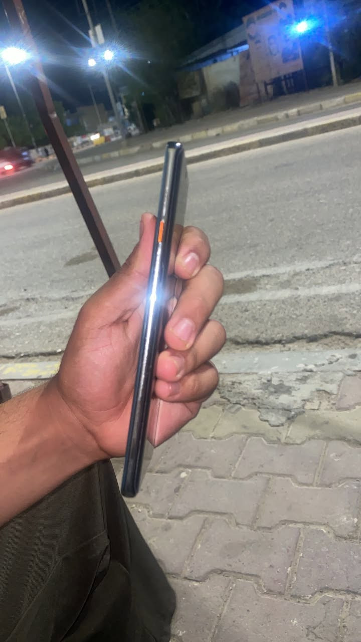 سلام عليكم تكنو كامون 40برو 5G للبيع ذاكره 256 جهاز نضيف 100/100مستخدم 5اشهر سعره350 ***********رقمي واتساب
