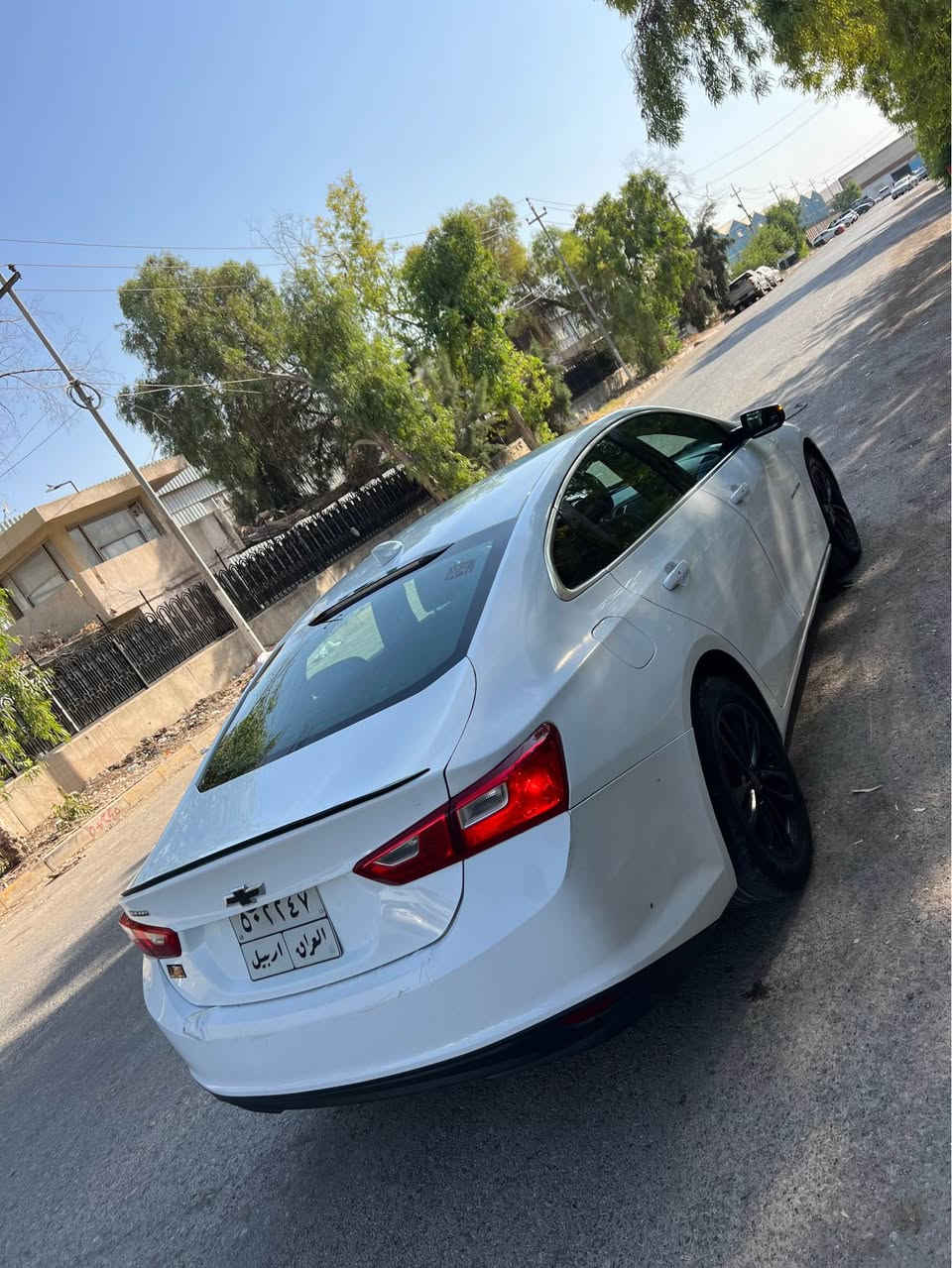 Malibu Lt 2017
نص مواصفات سيارة 
شاشة كبير 
ضرر قطعتين صبغ 
بدون دواخل  بدون ارباك 
كير محرك كفالة 
مكان اربيل 
سعر ٩٣ ورقة مجال 
واتساب *********** أربيل, العراق
