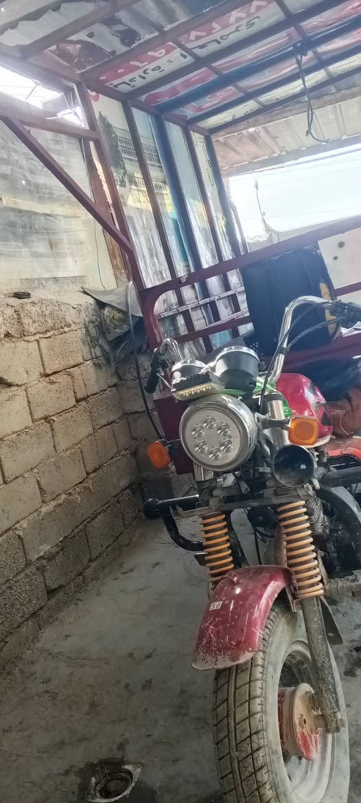 للبيع


**إذا كنت صاحب هذا الإعلان وتريد حذفه لأي سبب، رجاءا أرسل رسالة إلى الدعم الفني**