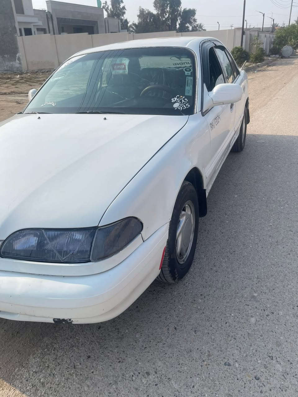 سوناتا تو 1995 گير عادي يعني سيارة نشطة  وسيارة مال جناي ع ايدي 
. لون ابيض
.سنوية ب أسمي شرط التحويل
.رقم انگليزي جديد
.سيارة گشرها نظيف ونصبتها گدامكم 
.السيارة لاتبخير ولاصرف بانزيين
.حدادية معمرة
.منظومة تبريد كاملة
.تخم تايرات جديد
.كشنات بلادي
.كهربائيات شغالة
.منضومة لايتات زنون اشاير كلها شغالة
.ويالة بلادي
سـعـرها 50 بي مجال بسيط قفل مكاني ديالى السيارة خير من الله وبـ العافية ع الي ياخذها 
رقمي
‏‪***********‬‏Yaseen Wissam
