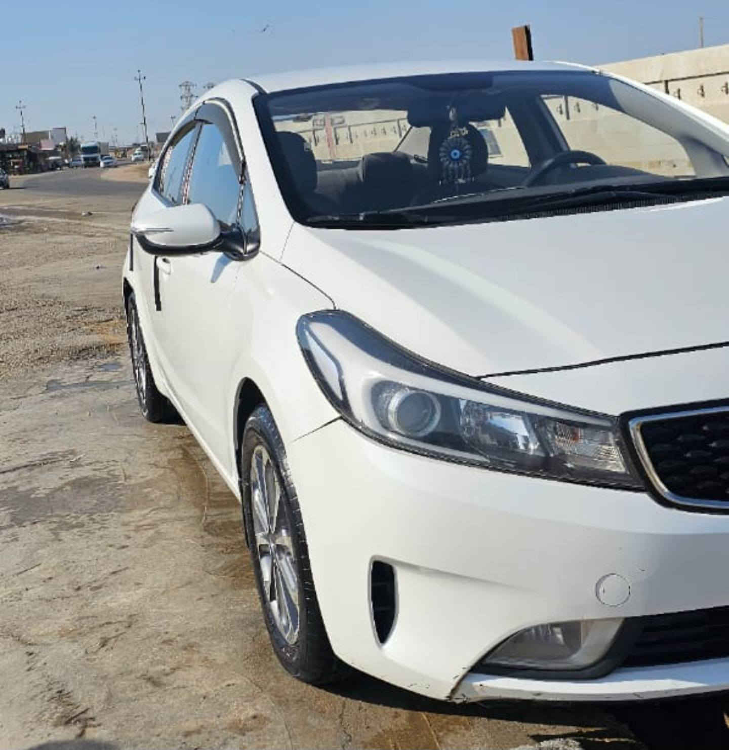 بسم الله الرحمن الرحيم
سيراتو 17خليجي

 اربيل 
ماشيه ١٤٨ الف
السنوية بأسمي تنتهي 28
لون صدفي مكفوله

مجفته تجفيت وكالة مضبوط

مكاني البصرة 

السعر[  129]
وتساب
***********
