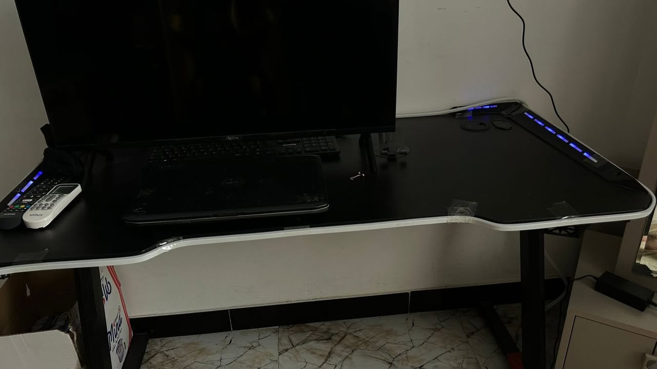 سلام عليكم
ميز كيمنك كاربون فايبر اصلي ضد الماي  مع انارة RGB تحكم وياة كرسي كيمنك من شركة النمور ستور يتحمل وزن 200kمع نظام تدليك +انارة اكثر من 200مود تحكم بجهاز  

سعرهن 225 وبيهم مجال ملاحظة كلهن استعمال شهر لان المكان مايوسع  

‏***********
