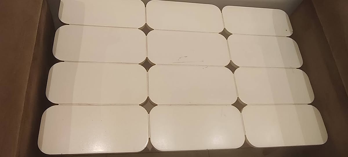 السلام عليكم تخم قنفات وميز واربع طبلات وميز بلازمه كلهن بيعه وحده مكانهه بغداد الكرخ للاستفسار الاتصال واتساب حصراً ***********
***********
