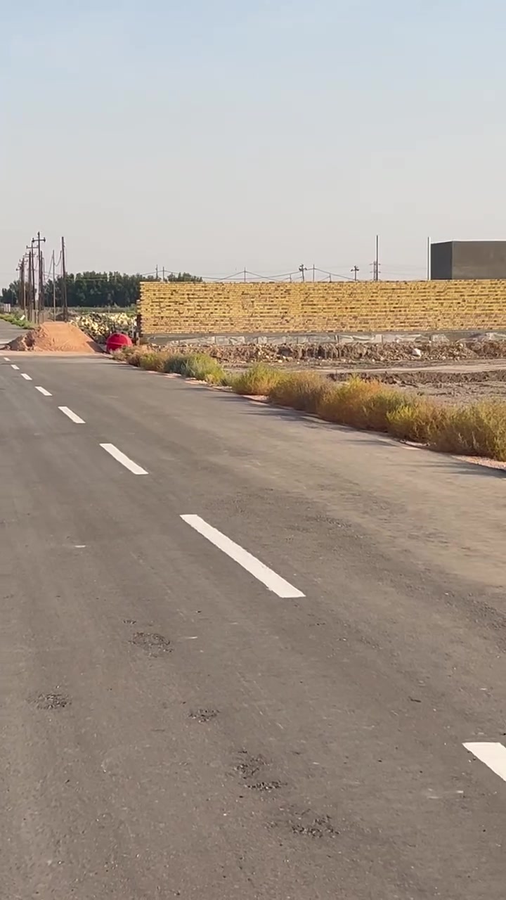 � قطعة أرض للبيع

📍 الموقع: مجمع بوابة بابل – الوردية / شارع المشجر

📐 المساحة: 306 متر مربع
◾ الواجهة: 10 متر
◾ العمق (النزال): 30.5 متر

✅ المنطقة مخدومة بالكامل:

* تبليط
* كهرباء
* إنارة
* ماء إسالة

🌟 موقع مميز ومناسب للسكن أو الاستثمار.

📞 للاستفسار:
***********
