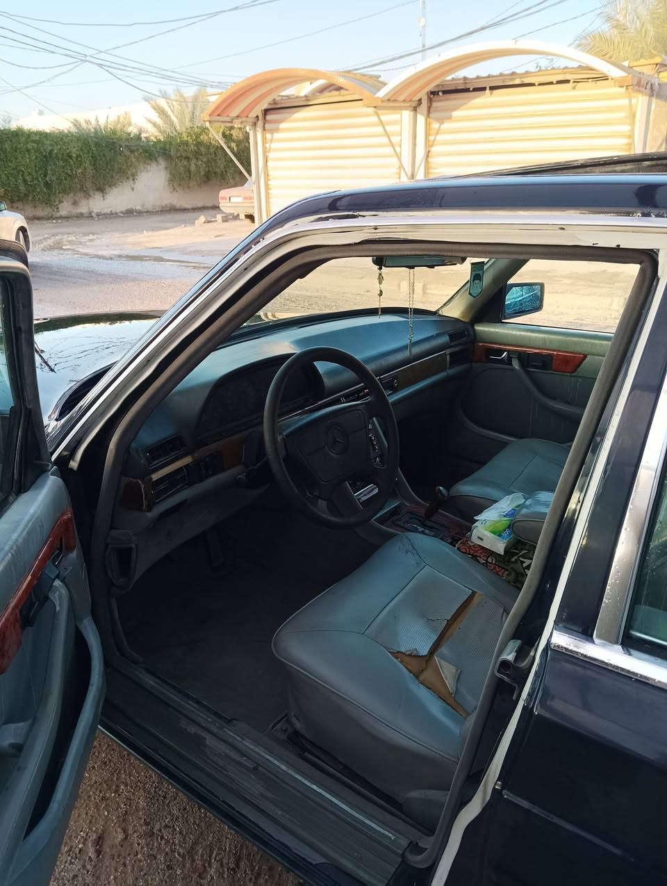 سلام عليكم.
(للبيع و المراوس)(بهبهان)

مرسيدس رئاسي 
موديل 90 باب طويل.

مكينه محور (رأس الثور) vvt
محرك 3000.

كشنات كهربائي اربعتهن (الكدام والي وره)
فتحه قماره.

منظومه زنون كامله . 

تخم تأير جديد.

(مداور ثاني يوم)

.
السياره جاهزه ومرتبه.
المكان :النجف الاشرف.


**إذا كنت صاحب هذا الإعلان وتريد حذفه لأي سبب، رجاءا أرسل رسالة إلى الدعم الفني**