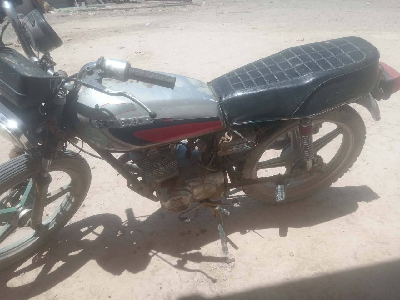 مكلف بنشر
موطور للبيع شوف العين يبره اذمه أسعر 250 وبي مجال


**إذا كنت صاحب هذا الإعلان وتريد حذفه لأي سبب، رجاءا أرسل رسالة إلى الدعم الفني**