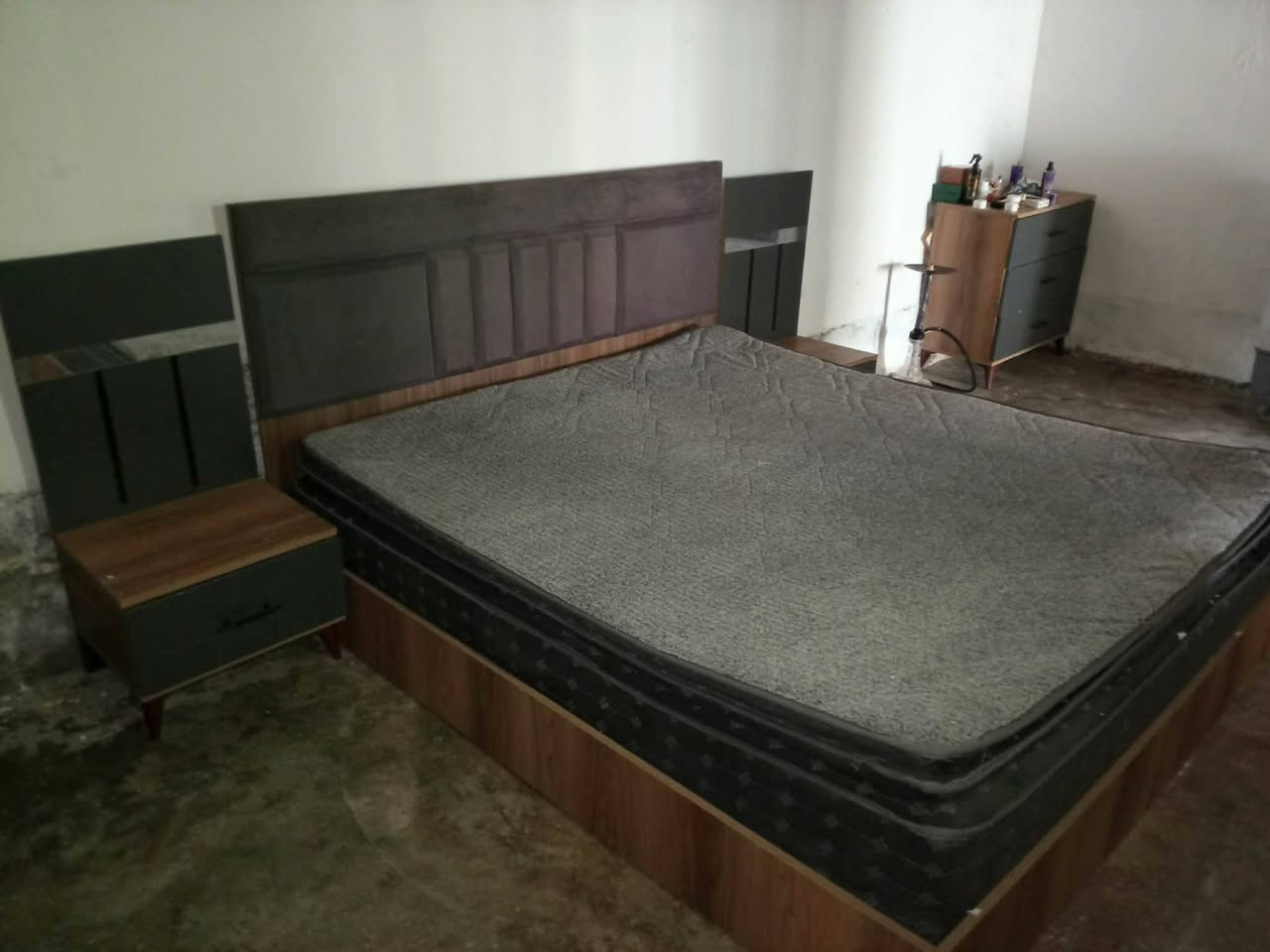 نوستن لەکەرکوک بۆفرۆشتن
300هەزار


**إذا كنت صاحب هذا الإعلان وتريد حذفه لأي سبب، رجاءا أرسل رسالة إلى الدعم الفني**