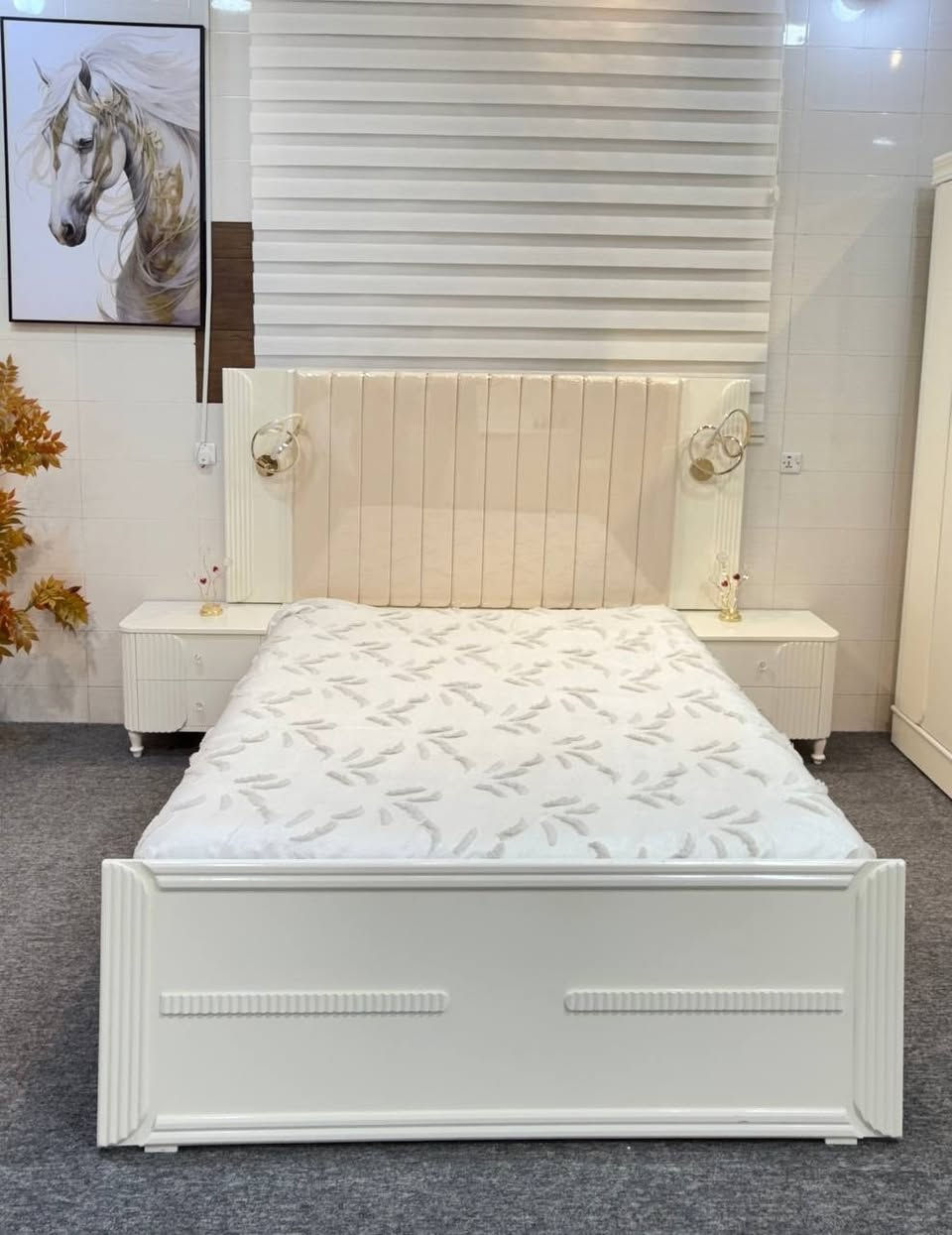 نجارة عراقيه درجة اولى اصلي وليس تقليد لا نتعامل بالتقليد نهائياً 👉🏻
موديل جولنار.  متكون من ١٠ قطع 
ارتفاع الكنتور ٢٥٠
عرض الكنتور ٣٢٠
الزاوية ١١٠ 
الصبغ حراري درجة اولى 
السعر مليونين و٧٥٠
مع نقل وشد
العنوان بغداد الجديدة شارع الصناعي قرب مستشفى العلماء الاهلي 
للحجز والاستفسار اكثر واتساب ***********
بغداد الجديدة شارع الصناعي قرب مستشفى العلماء الاهلي 
 #غرفة_نوم_عراقية #بغداد_الجديدة #نجارة_عراقية #ديكور_منزلي #جودة_وضمان #ضمان_5_سنوات #تخفيضات_كبيره_بضمان_5_سنوات
