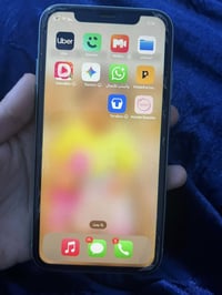 آيفون ١١ • بطارية ٦٩ • ذاكرة ١٢٨