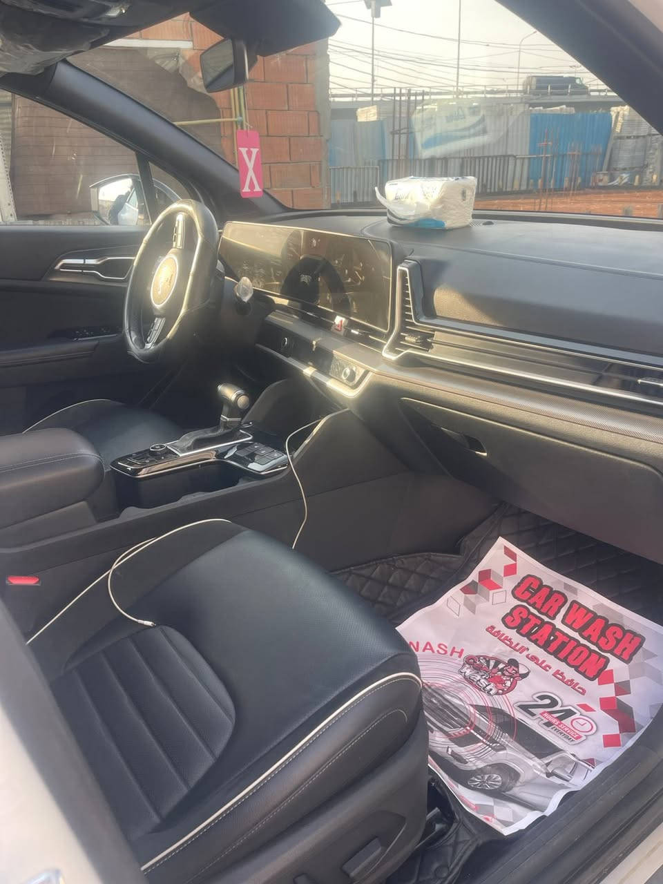 السلام عليكم سبورتج  جيتي لاين فول للخير خليجي موديل 24 ماشيه 21 كفاله عامه مكان السياره بغداد البلديات حي الرفاق السعر 240 وبيه مجال قليل 

***********.   غير متواجد على الفيس  اخوان سياره من زيرو عند الولد
