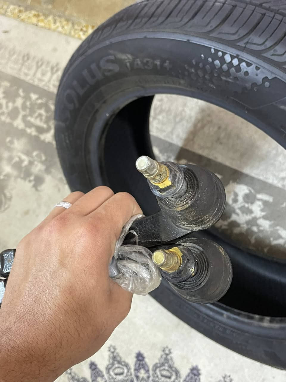 رؤس دركسيون للبيع جدد استعمال قليل مال  k5


**إذا كنت صاحب هذا الإعلان وتريد حذفه لأي سبب، رجاءا أرسل رسالة إلى الدعم الفني**