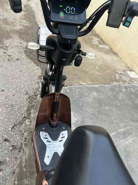 با يسكل شحن للبيع جديد لوك 2024 أربع بطاريات شرط جدد عل فحص كلة شغال مابي نقص مثبت سرعة بصمة كلة شغال السعر ٢٧٥ بي مجال العنوان ديالى ناحية ابي صيدا ***********
