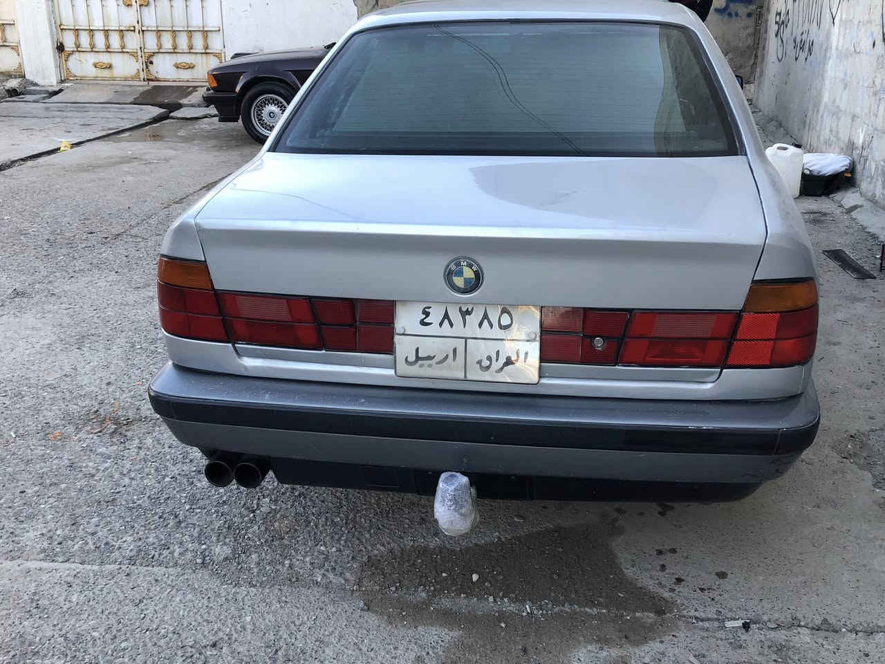 به ناوى خودا 
Bmw  525. گيرعادى
مؤديل ١٩٩٢
سه نه وى ٢٠٢٤ به سه ر چووه 
تايه و ويلى لؤكه 
جه م پيكى پيشو پشتى هه يه
٦٠ وه ره قه و مه عامه له ٤٨٠ هه زار. غرامه ى له سه ره. 
له هه وليرم   
***********

