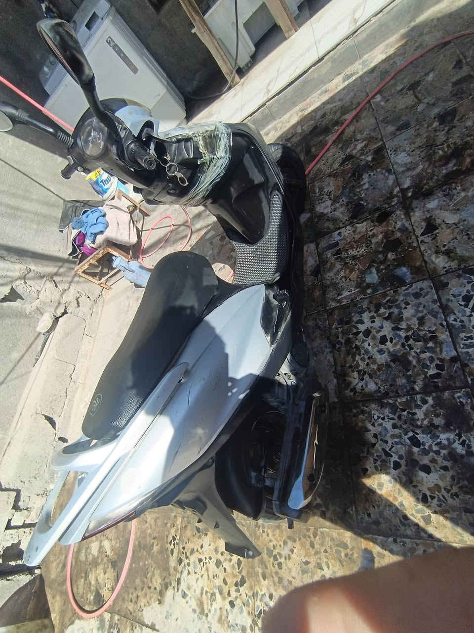 دراجة max 140 ماناقه اي شي نكرة سلف  المكينة البلاد لا تنقيص لا تبخير  خير من الله الله شاهد  كفراته مختمة كهربائياتها شغالة كلها نكرة سلف السعر ٤٨٠ الشباك الامامي مكسور المكان بغداد الشعلة


**إذا كنت صاحب هذا الإعلان وتريد حذفه لأي سبب، رجاءا أرسل رسالة إلى الدعم الفني**