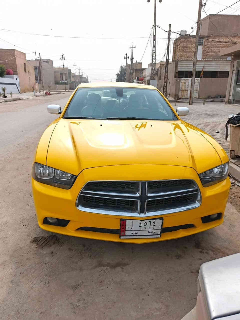 سلام عليكم  جارجر موديل 12 لبيع بيه طخه خفيفه بلمدكر المامي جيهت ليسره  سياره جاهزه ماناقصه اي شي ولباقي كفاله كله مكينه وكير واكسن وحداديه كله جديده لسعر 160 وبيه مجال  رقم تليفون *********** وشكرن الكم
