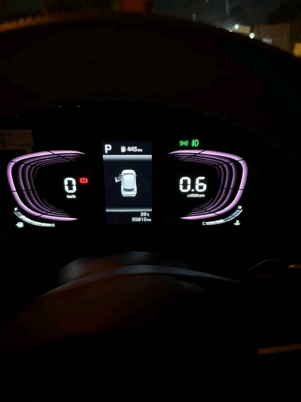 للبيع | كيا سبورتاج 2023 خليجي
🔹 موديل: 2023
🔹 محرك: 2000 CC DOHC
🔹 الممشى: 56000 كم فقط
🔹 رقم بغداد الجديد
المواصفات: ✅ بصمة تشغيل وبصمة أبواب
✅ تشغيل عن بعد
✅ شاشة وسطية طويلة
✅ أنظمة مساعدة على القيادة
✅ تحكم من المقود (ستيرن)
✅ شيفترات تبديل السرعة
✅ إشارات بالمرايا
✅ هند بريك إلكتروني (بصمة)
✅ حساسات أمامية وخلفية
✅ مقعد السائق كهربائي
✅ تدفئة المقاعد
✅ كروز كنترول (مثبت سرعة)
✅ زينون + LED نهاري (شكل X)
✅ أضواء خلفية LED
✅ إضاءة ترحيبية
🔹 السيارة نظيفة جدًا من الداخل والخارج، والمحرك والكير والشاصي بحالة ممتازة. 🔹 يوجد حادث أمامي سابق وتم إصلاحه باحتراف، وتقرير الفحص متوفر

رقم الهاتف / ***********
المكان بغداد / حي حطين 