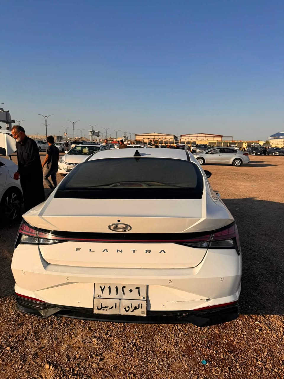 السلام عليكم الانتره موديل 22 خليجي كفاله عامه طخه بصيطه بالمدگر والباب مكينه 1600 تنفس طبيعي گير مكينه كفاله ماشيه 91 السياره فول مواصفات 
السعر 150 بيه مجال واني بالخدمه 
***********
