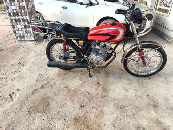 سلام عليكم دراجه للبيع ٢٠٢٠ اوراق سعره ٦٥٠ وبيه مجال  كشن جديد وتانكي وسله ويل خلفي توني شاد كهربايات كامل توه مبدله المكان( سوق الشيوخ)***********
