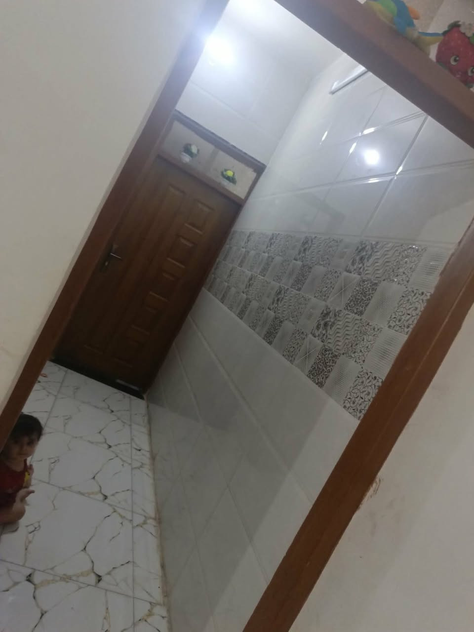 للبيع بيت 50متر رقم القطعه 1611 بناء جديد مكانه ع خدمات كامل سيراميك بورسلين شغل درجه اولى الاستفسار ***********
