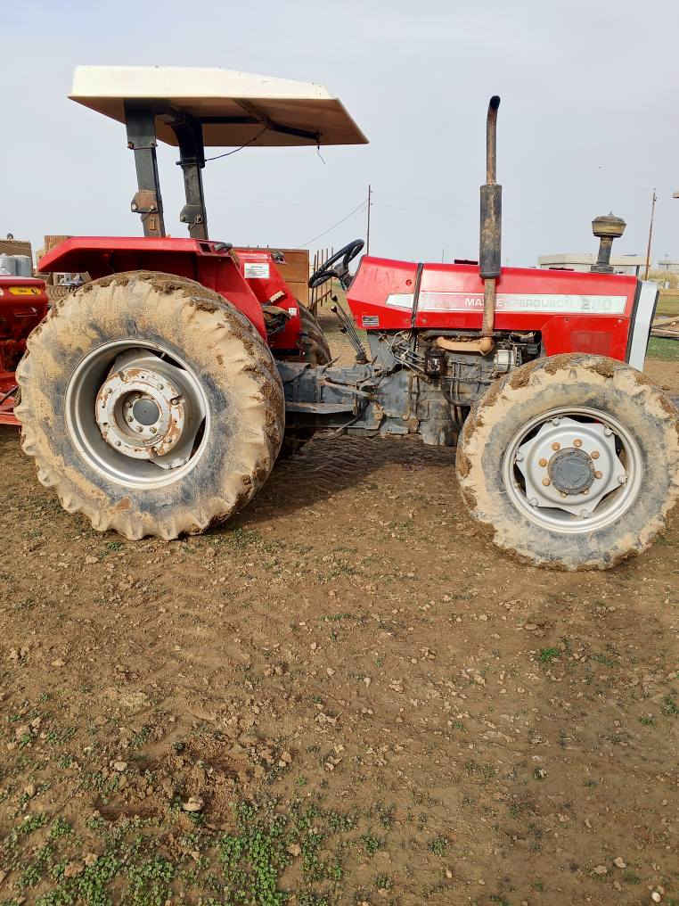 السلام وعليكم تركتر هندي للبيع موديل12المكان قراج مخمور  الستفسار عل الرقم ***********
