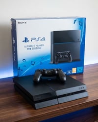 بلي فور • نضيف ٩٩٪ • ملحقات كاملة