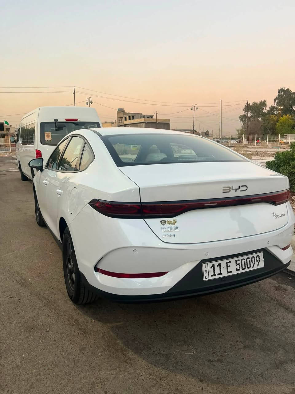 السلام عليكم
BYD كن بلاص 

موديل2025 مستعمله6000 فقط مكفوله داخل ابيض 

ملحقات كامله شاحن ممفتوح تحويل مباشر باسمك 

رايدها 18300 وبيها شي بسيط مكاني بغداد الحبيبيه 

***********
