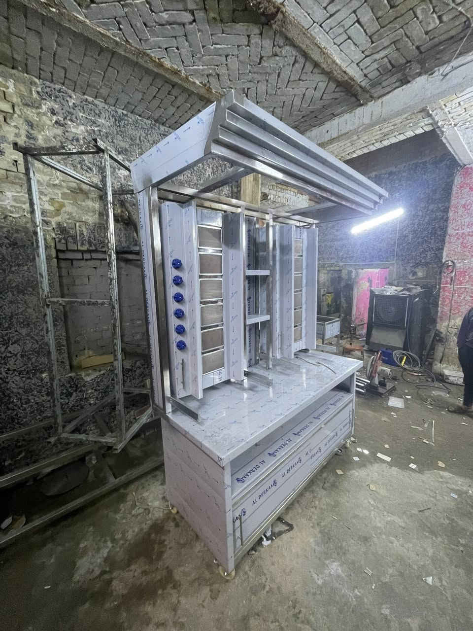 معمل ومعرض ابو ادم  – القوّة اللي تدوم!
تدور على شواية تتحمّل؟
شغلنا ثقيل، تصميمنا أنيق، 
🔹 تصاميم خاصة حسب طلبك
🔹 تغليف حراري ضد الظروف الصعبة
📍 صناعة عراقية 100%
العنوان العلاوي شارع 6
📞 للحجز والاستفسار رقم الهاتف
يتوفر   خدمه توصيل لباب مطعم داخل وخارج بغداد 
وجميع المحافظات 
خابر وتدلل شمنتضر ***********
