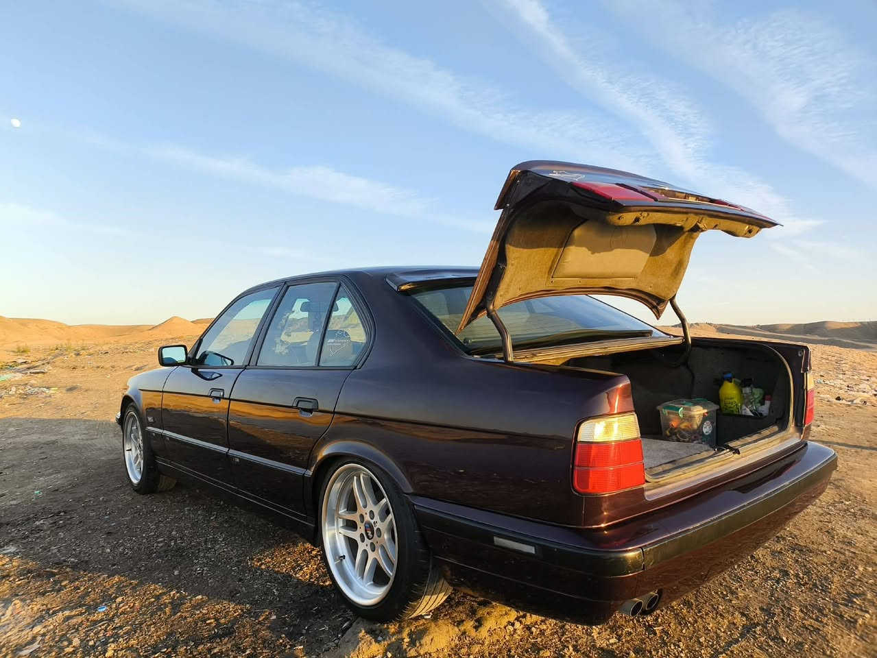 السلام عليكم بي ام BMW حجم 525 موديل 1993 رقم سليمانيه تحويل بشرط مكينه كير كفاله مكينه مسكر فانوس لاتبخير لاتنقيص تدفئه تبريد شغال كهربائيات كلها شغاله تخم تايرات جدد سياره مصبوغه جمالية فقط سيارة احلئ من الصور سعر 60 بيها مجال عنوان كركوك متواجد رقم فقط (***********)
