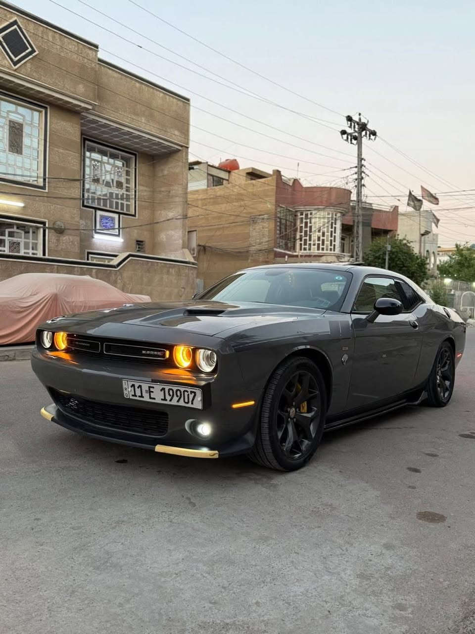 جالنجر 18 فول مواصفات
فتحة سلايد روف
شفتات ستيرن
رادار جانبي
رادار خلفي
تحكم ستيرن فول
فجوج srt دسك هيمي
كشنات جلد
تبريد تدفئة ب الكشن
ستيرن كهرباء
شاشة حجم كبير
4 تحكم قيادة سبورت تراك والخخ
نقط عمياء ب المري
تبريد قطعتين ثلج
دواخل كاربون فايبر
كير محرك كفالة
***********
مكاني بغداد حي تونس 
السعر 182 وبيها مجال
