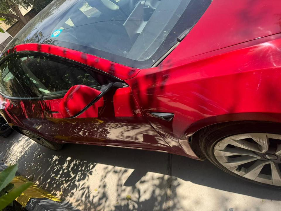 السلام عليكم  Tesla Model 3 2023
تيسلا مودل ٣ / ٢٠٢٣

تك ماطور ✅

لون احمر ✅

السياره اوف لاين ✅

ماشيه 36 الف ميل  ✅

شاحنه ٣٢ امبير وياها ✅

فلاش تخزين وياها ✅

بأسمي السياره تحويل ثاني يوم ✅

مابيه اي نقص او خلل ✅

كراسي تدفئه ستيرن ايضاً كلشي شغال كامرات ٩ ✅

على ايدي السياره من طبت للعراق لحد هسه✅

راديتر اصلي يعني متعاني من التبريد ثلج✅

حادث السياره : جاملغ وبنيد لبنيد مبدل ومصبوغ ولجاملغ نفسه مصلح ومصبوغ  بدون دواخل وجاملغ الخلفي بي طخه موضحه بالصور مامصلحه على وضعه تصلح بارد 

مكاني : بغداد 

رقمي***********

سعر :140 وبيه مجال
