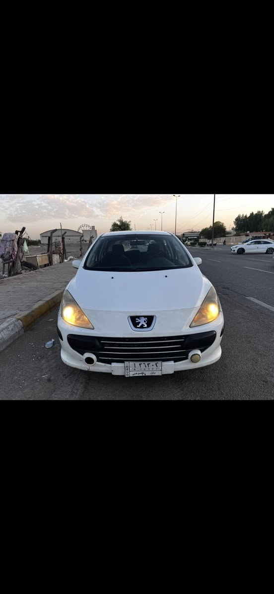 بيجو 307 بدون صبغ ولاضربة محرك محور كورلا
رقم بابل تحويل ثاني يوم السعر ٤٥ وبيها مجال 
***********
