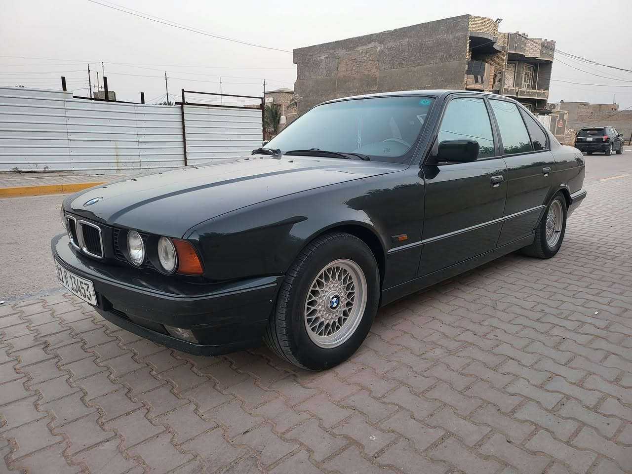 اسلام وعليكم
BMW e34 525i 1993
 للبيع 
السياره مكفوله من كلشي فقط صبغ عام صبغ درجه اولى 
جاهزه ع وضع شركه 
السعر 115 بيها مجال 
عنواني بغداد ابو غريب 
*********** وات ساب

