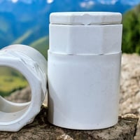 متوفر الان. 🌸  مواد كهربائيه  متكامله  بكميات كبيره وسعار مناسبه. تناس...