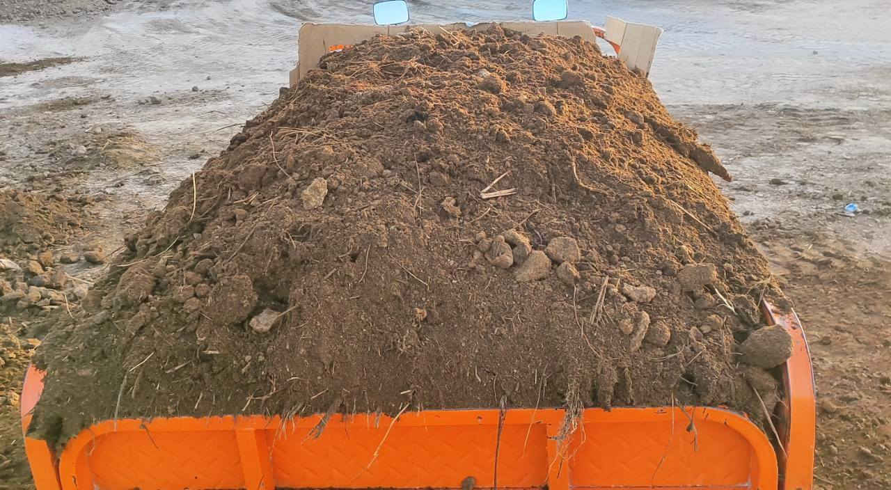 🔥🌱 يتوفر سماد زراعي عضوي حيواني وطبيعي 100%
تريد محصولك يفرق؟ الحل عدنه! 🐄🌿سماد يغذي أرضك ويخلي زرعك يطلع أقوى وأسرع وبإنتاج أعلى 👌

💪 فوائد السماد  الحيواني للارض✔️ يزيد خصوبة التربة بشكل واضح✔️ يقوي الجذور ويخلي النبات يعيش أطول✔️ يحافظ على رطوبة الأرض✔️ آمن بدون مواد كيميائية✔️ مناسب لكل الزراعات (خضرة، فواكه، أشجار)

🌾 سواء عندك حديقة صغيرة أو أرض زراعية… هذا اختيارك الصح

🚛 توصيل متوفر لجميع مناطق قضاء المدينة والمناطق القريبة عليها💰  أسعار منافسة السعر حسب المكان 

📩 للحجز والاستفسار راسلنا خاص أو اتصل بينا📞 ***********

✨ جربه وشوف الفرق بنفسك
