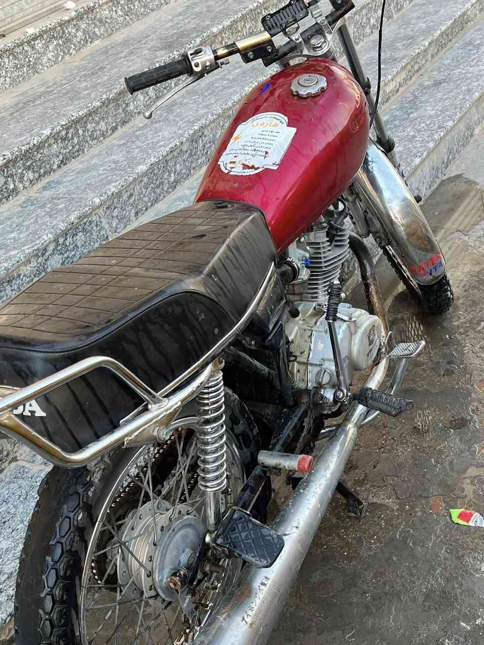 سلام عليكم ايراني اربعه كير تايكر موديل عشرين الدراجه متروكه صار شهرين ابيع كوم حديد ابيع كوم حديدد لتسئلني شبيها اكفلك فقط سرقه شغاله وتمشي بس قمچه مال گلج مكطوع جيب قمجي وياك وروح وين متريد الدراجه عوزها ترتيبات مكاني بغداد الشعب شارع الصحه السعر (150) قفل قفل قفل كوم حديد
***********
