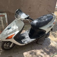 دراجه للبيع  نوع فراشه  نضيفه وشغاله كلهه رزانه حلوه  07848290379