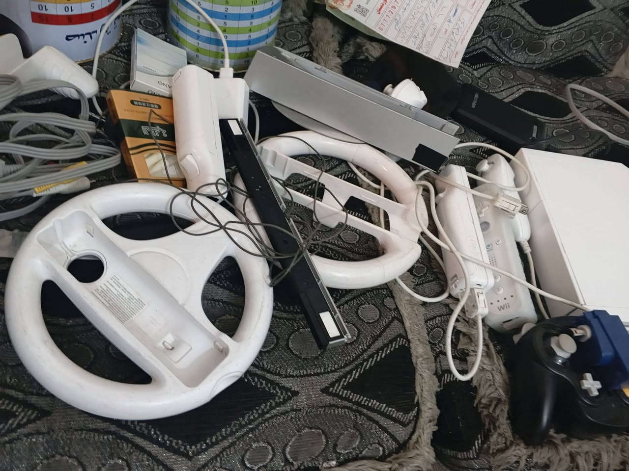 سلام عليك جهاز وي مهكر نضافه فول  جهاز بي محاكييين. كيم كيوب والنينتندو64 والالعاب الخاصه بي مال الوي جهاز.مهكر وبي هارد فول الفول نضافه تحكم  وياه دركسونات و3 جوستك وجوستك واير ليس مال كيب كيوب   جوستك وحده تعرفوه بيش  جهاز جدا متعوب علي بنضافه والشاء الوياه  والخبره يعرف شنو هاذ جهاز وتجميعه مالته  سعر 100  او مراوس ويه بلي. ثري شرط يكون مهكر ونضيف مكاني بغداد شرطه خامسه للعلم جهاز وصلني من الشمال رقمي***********
