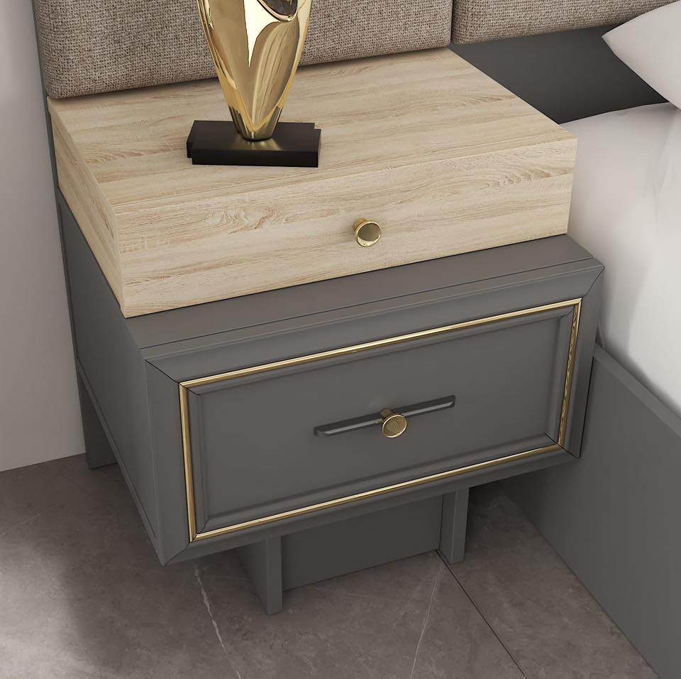 ⸻

✨🎉 عروض العيد وصلت بقوة 🎉✨

وصل حديثاً موديل جينا – 10 قطع بتصميم عصري وفخامة ما تتفوّت 🔥

💎 اللون: رصاصي بتطعيم جوزي أنيق
📏 قياس الكنتور مع الملحق: 335 سم
🛏️ سرير ملكي 180×200

🔹 برغي وجوي حديد (متانة عالية)
🔹 سرير جك خزان (مساحة تخزين مريحة)
🔹 إنارة ذاتية تضيف لمسة فخامة ✨
🔹 مراية ميز تواليت تعليق
🔹 أرجل هيكل حديد قوي
🔹 نرمّايد هيدروليك
🔹 سكك ثلاث مراحل (سحب سلس)
🔹 نقوش درجة أولى فخمة

🔥 عرض العيد لفترة محدودة 🔥
💰 سعر خاص ومنافس جداً
💳 متوفر نقداً وأقساط مريحة

🚚 توصيل متوفر

📞 للحجز والاستفسار:
*********** (واتساب & اتصال)

لا تضيع فرصة العيد… الأناقة تبد
