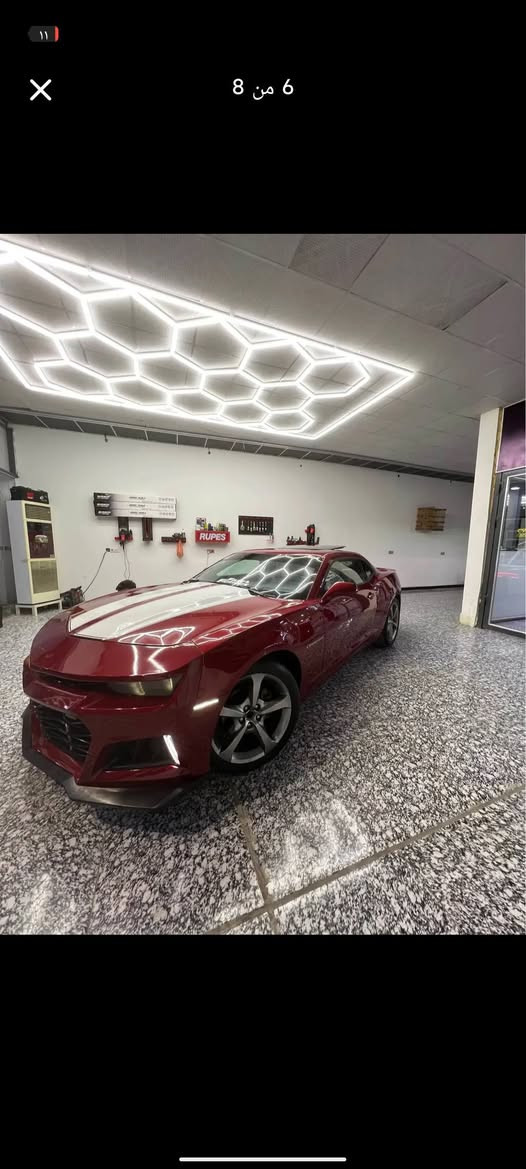 سلام عليكم 
كمارو 2014 خليجي محدثه دعاميات 2018
فول مواصفات 
شاشة تاب اصلية 
فتحت سقف 
دادشوب بلجامه الامامية 
كيجات اربعة 
تشغيل عن بعد 
وبعد بيها مواصفات 
السياره خليجيه صارت بيها دحجه بالباب العبري

 وانصبغ على كده تقريباً شبرين الصبغ

ماشية 115 كيلو متر 
نقصها حدادية خلفية تعبانة 50
سعرها 110 وبيها مجال قليل 

للتصال ***********
*********** وتساب
مكاني ابو الخصيب مهيجران البصرة, العراق
