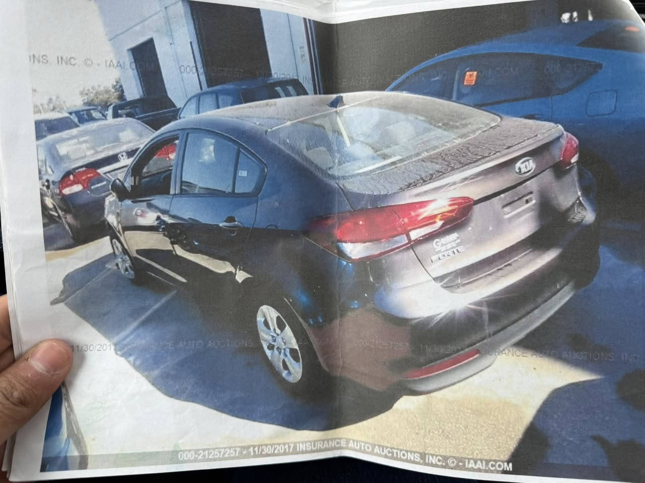 يا الله السلام عليكم اخوتي فورتي موديل ١٧ ماشيه ١٥٠ سياره حادثهه بمريكا والتفاصيل كلها ناشرهه سونار العراق وصور امريكا فقط خشم البنيد والجاملغ وبالعراق صار بيهه شخوط وطخات خفيفه ونصبغت حزام بأسمي عنوان بغداد السعر ( 100 ) وبيهه مجال كلش بسيط 

 ☎️ ***********
