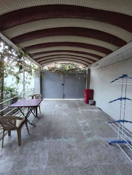 ♦️للبيـــع  .. للبيـــع 
♦️ دار للبيـــع / حي الامن  قريب من جامع اليمامة   .
♦️ المساحه 180 متر 
♦️ الأبعاد ( 9 * 20 )  شروق
♦️ #شارع_تبلبط_12_متر 
♦️ طابقين 
♦️ ط١ / كراج كبير  وحديقه ومطبخ وهول واستقبال وغرفتين نوم وصحيات مع درج داخلي وخارجي  .
♦️ط٢ /  مطبخ سيراميك وغرفتين نوم وهول وصحيات ومخزن وبيتونة السطح كاشي .
♦️ سند طابو الزهور مكاتبة مع #الشرعي مباشر   .
♦️ السعر / #اكتب_تم
♦️للاستفسار الاتصال على 
♦️ ***********
‏♦️ ‪***********‬‏
♦️ *********** 
#مكتب_عامر_الوكيل_للعقار
