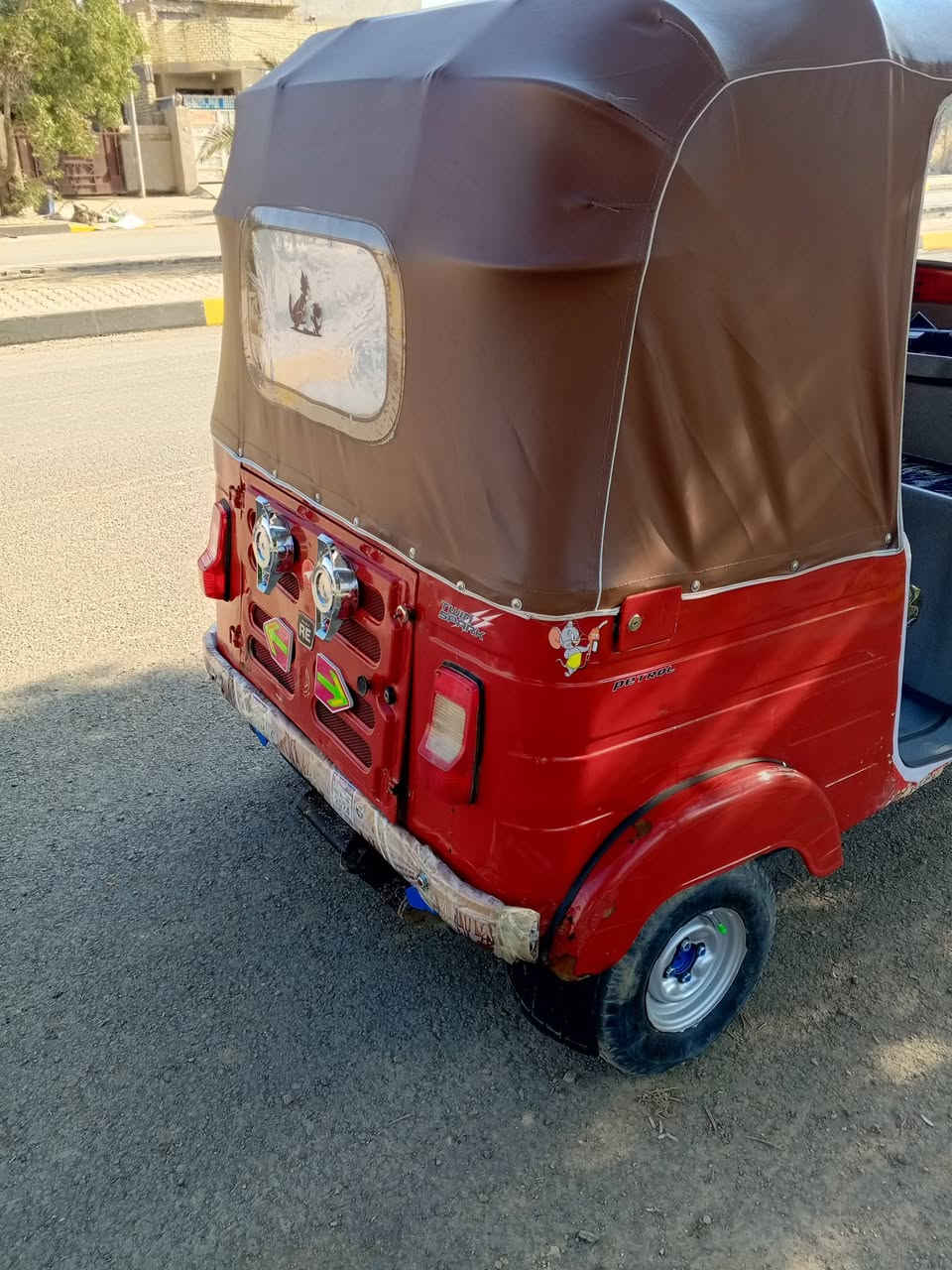 السلام عليكم تكتك للبيع موديل 18شهر 12اوراق مو رقم شركه لمصطفى تكتك نضيفه مكينة  عشرين لأ تنقيص ولا تبخير مكاني ديالى خان بني سعد وهذا رقمي ***********
