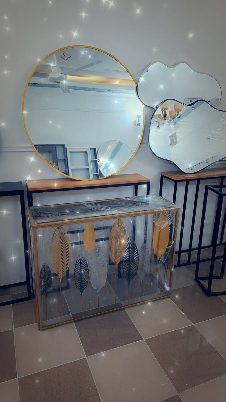 قنصل مرايا   السعر  ١٢٥ لف حجم كبير اصلي لاستفسار ***********  كركوك الماس
